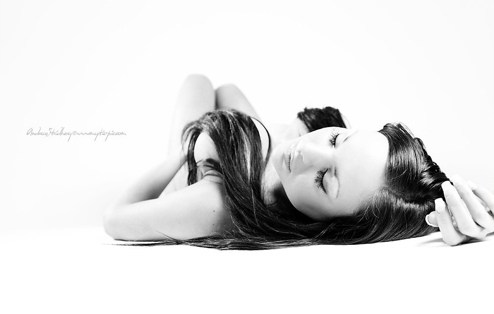 Helena-110413-094BW.jpg
